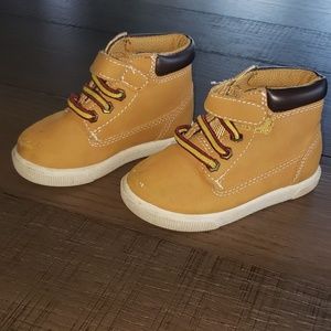 Kids boots